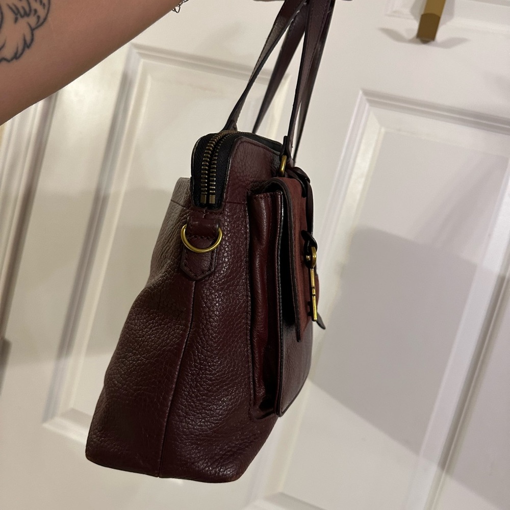 Fossil Burgundy Leather Handbag - Picture 4 of 12